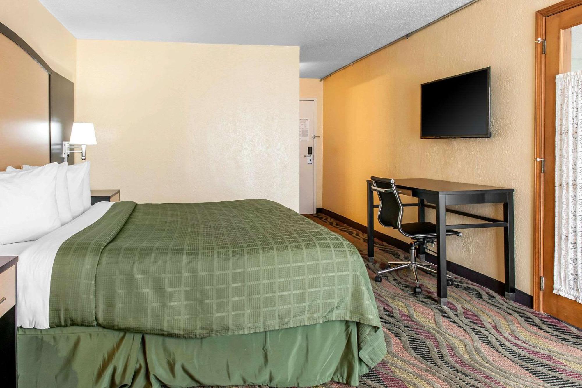 Quality Inn Conference Center Logansport Εξωτερικό φωτογραφία